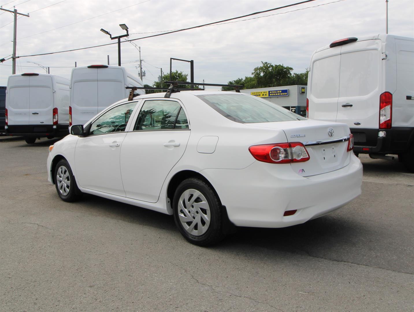 Toyota Corolla 2013 - Image 11