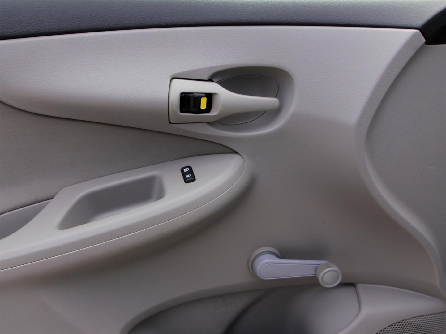 Toyota Corolla 2013 - Image 10