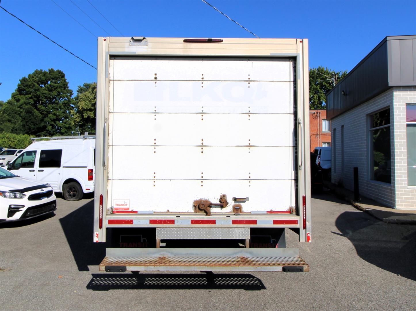 Ford Transit Cutaway 2019 - Image 17