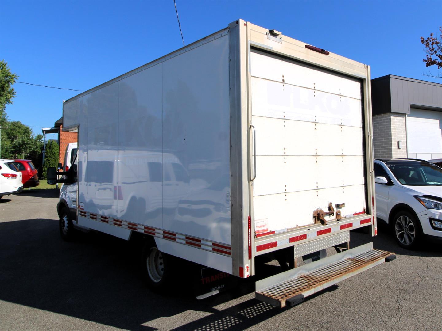 Ford Transit Cutaway 2019 - Image 13