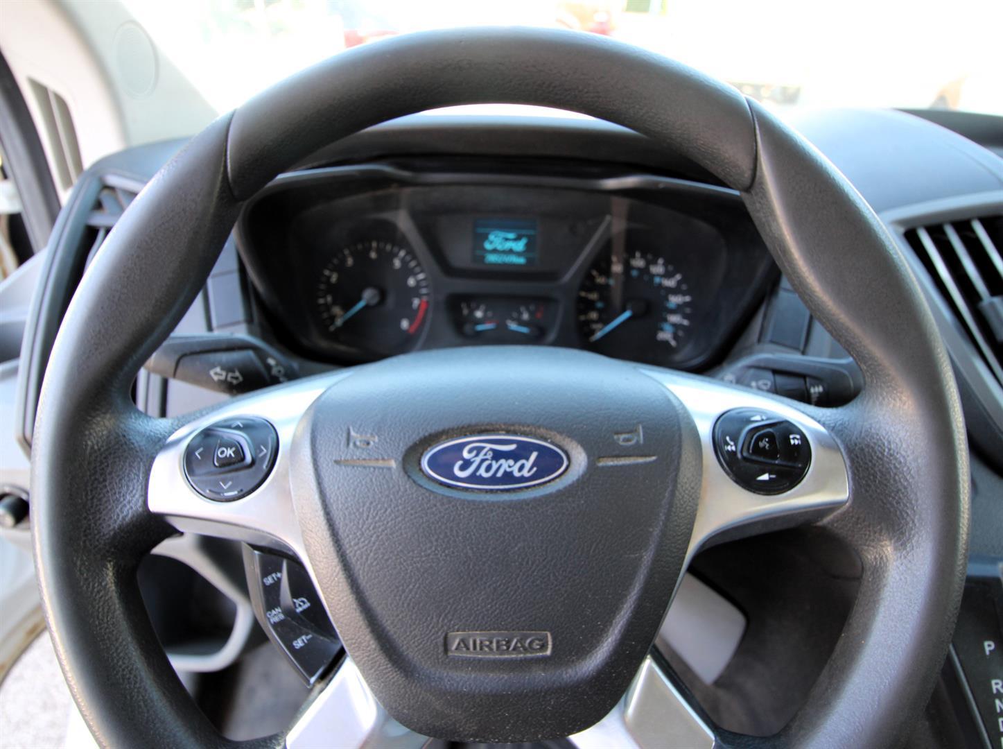 Ford Transit Cutaway 2019 - Image 6