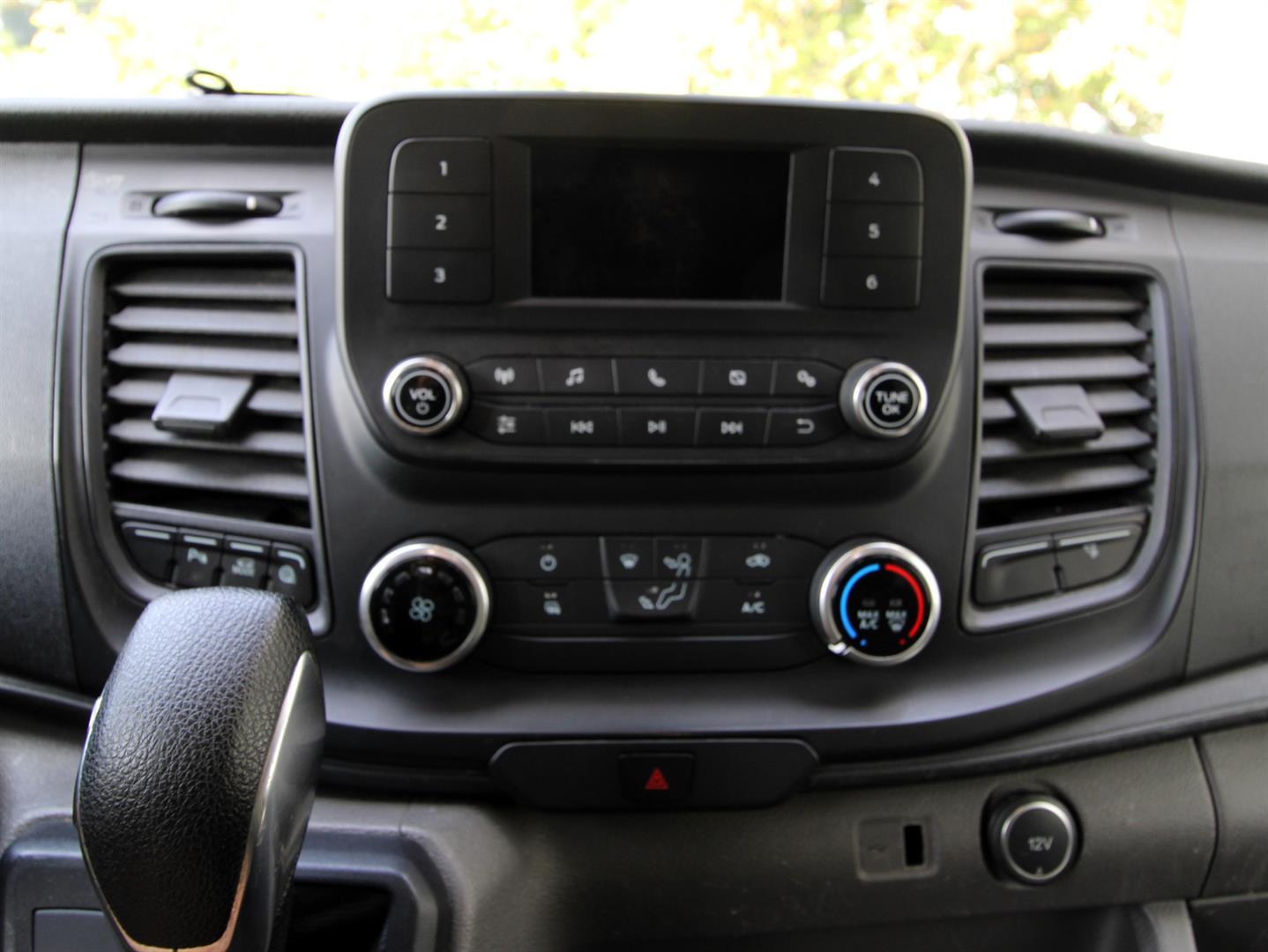 Ford Transit Cargo Van 2021 - Image 4