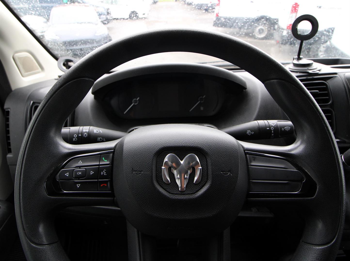 Ram ProMaster Cargo Van 2022 - Image 6