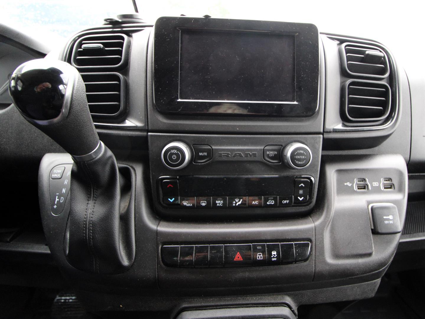 Ram ProMaster Cargo Van 2022 - Image 8