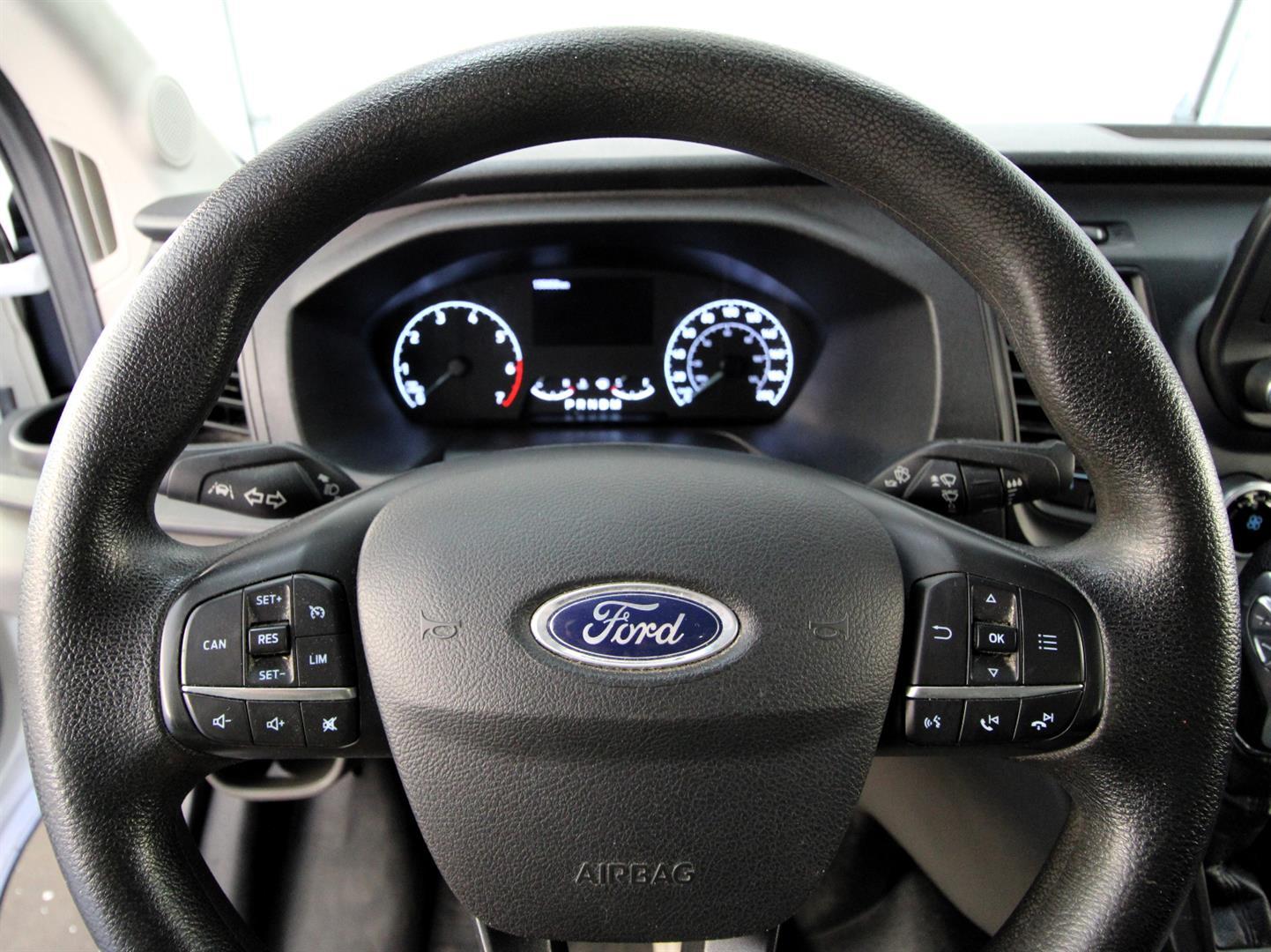 Ford Transit Passenger Wagon 2021 - Image 6