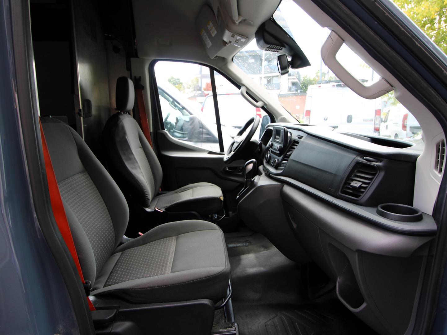 Ford Transit Cargo Van 2021 - Image 14