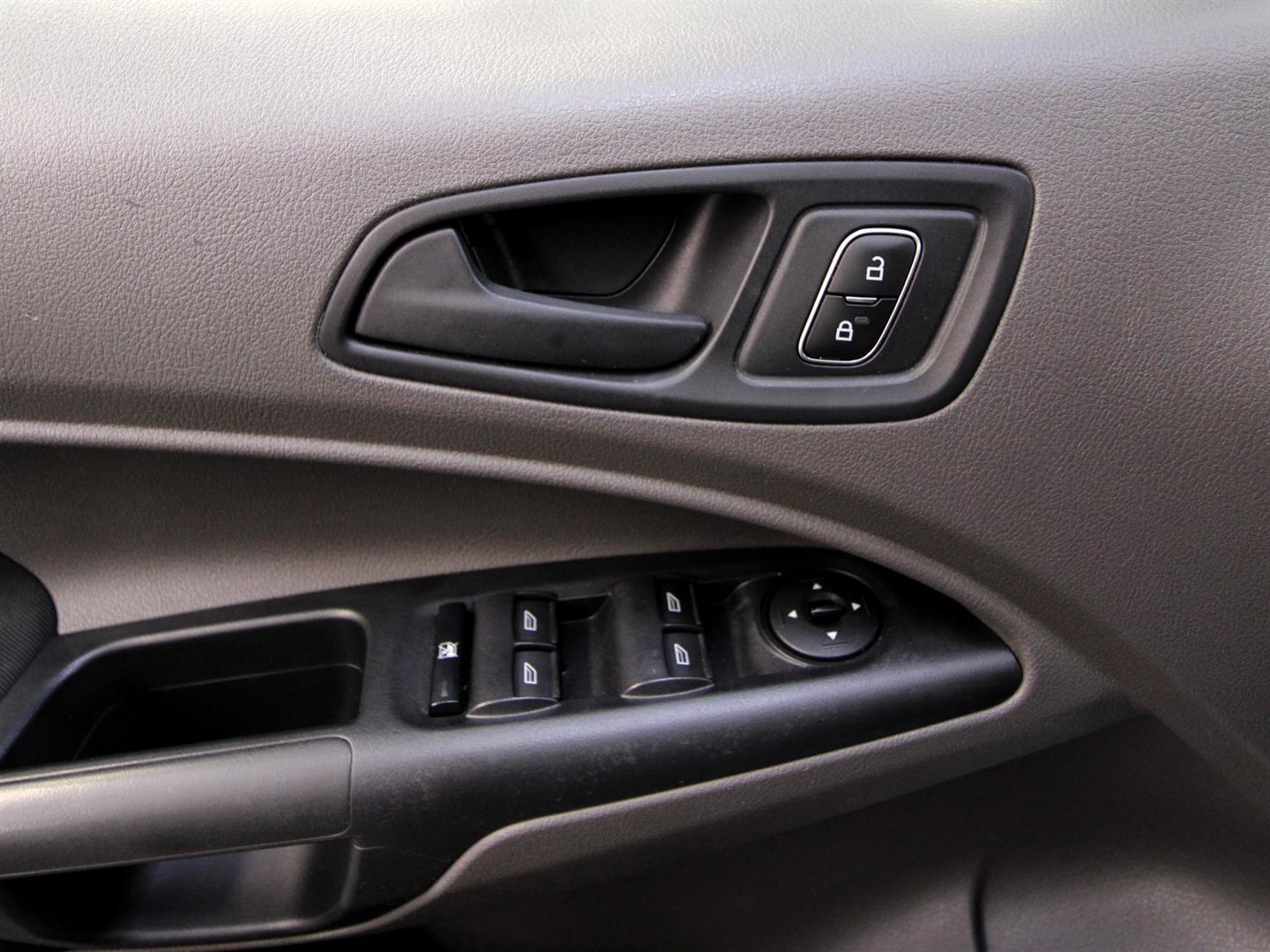 Ford Transit Connect Wagon 2020 - Image 12