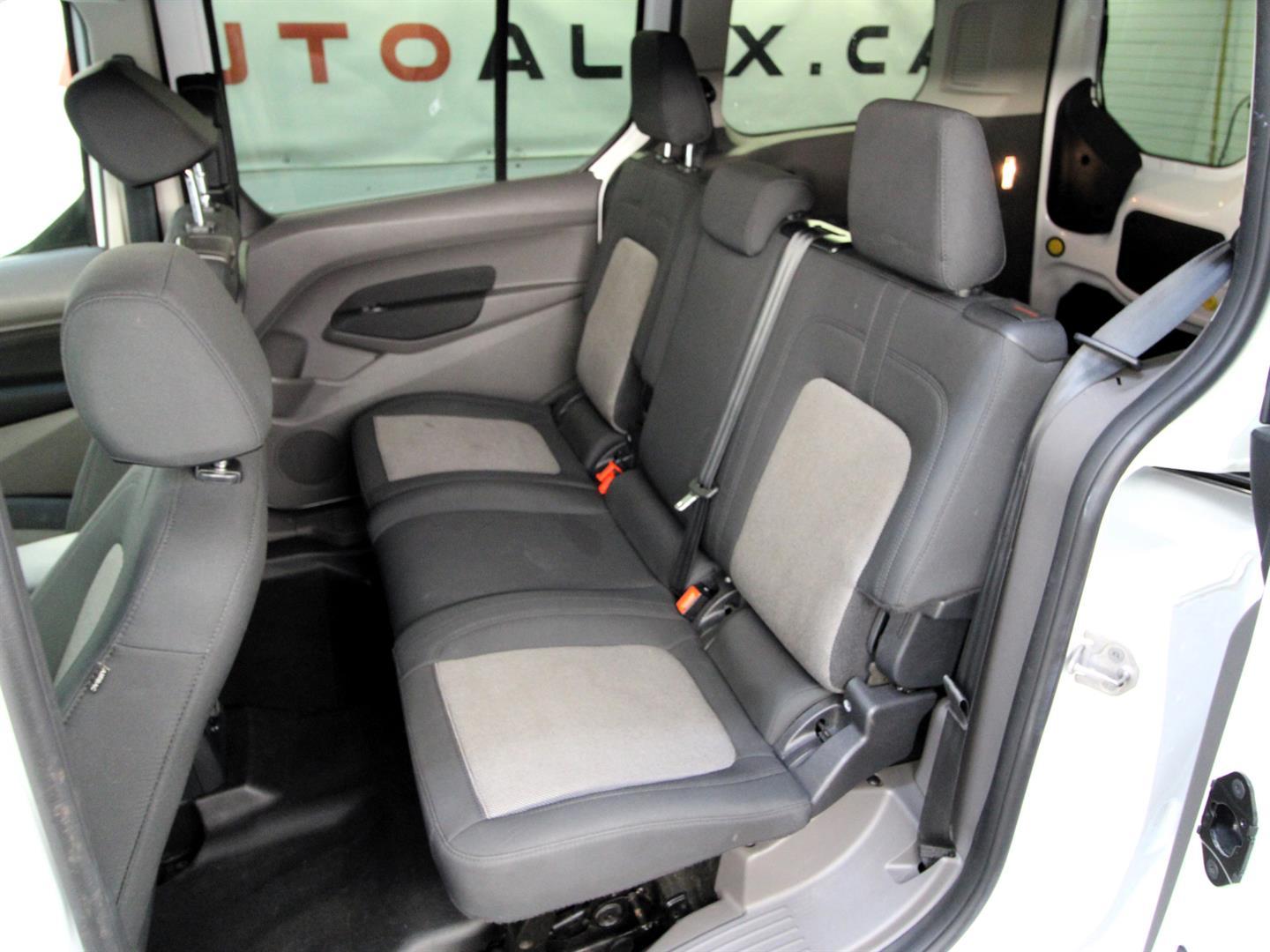 Ford Transit Connect Wagon 2020 - Image 17