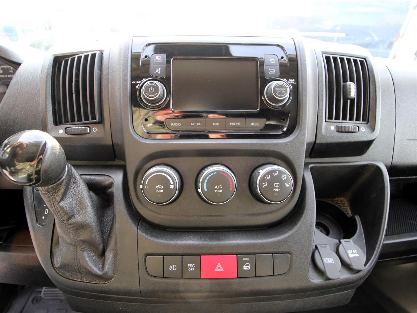 Ram ProMaster Cargo Van 2021 - Image 12