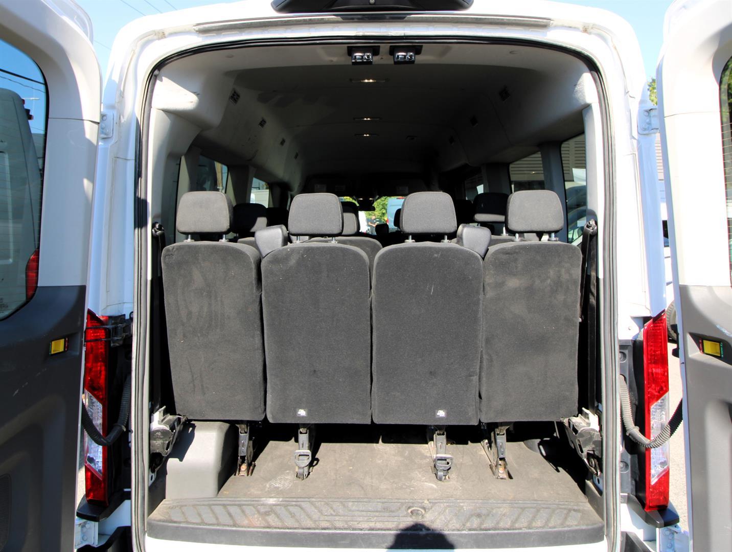 Ford Transit Passenger Wagon 2021 - Image 17