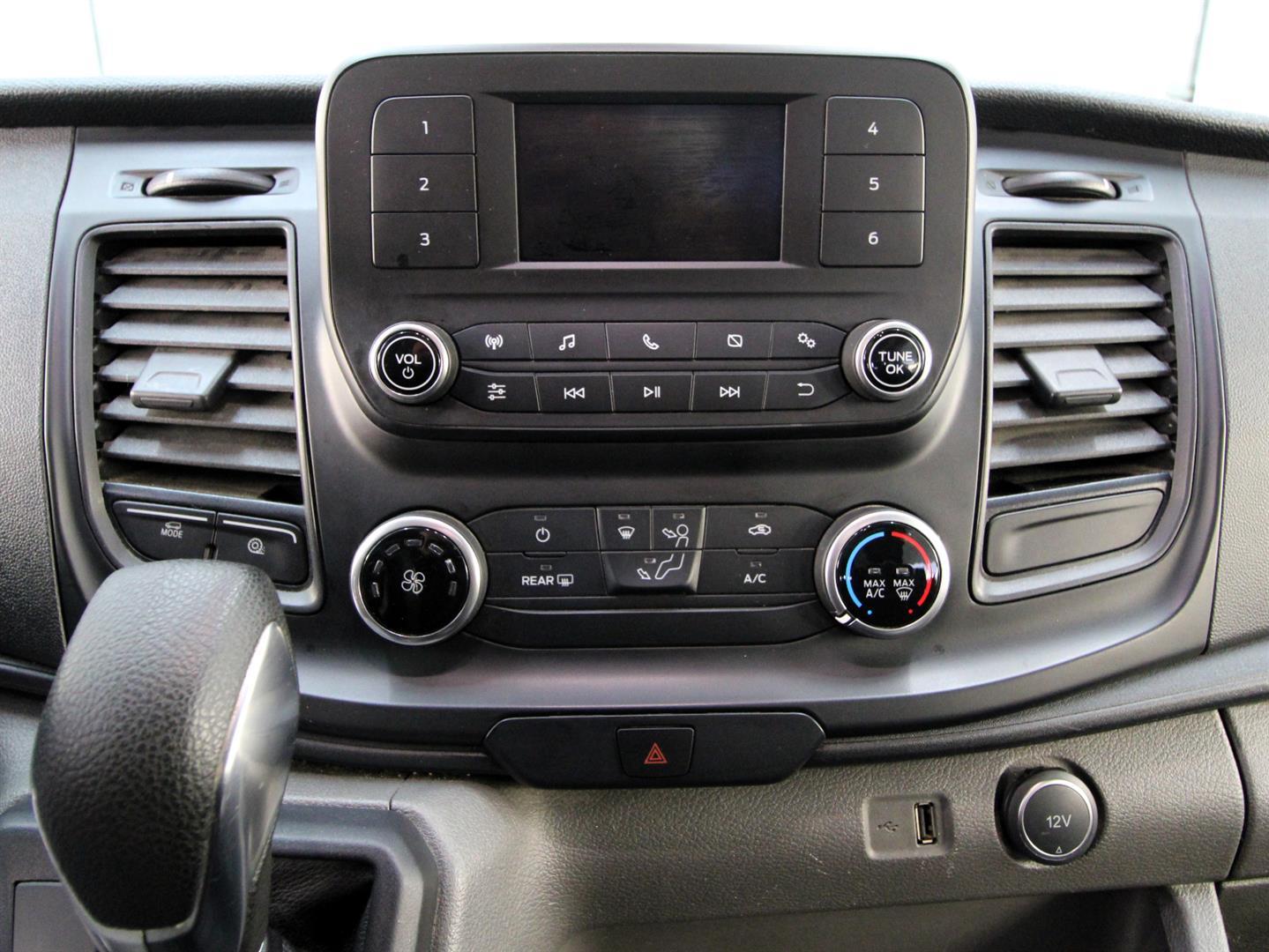 Ford Transit Passenger Wagon 2021 - Image 10