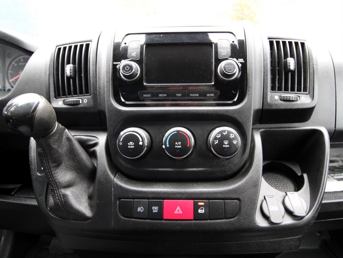 Ram ProMaster Cargo Van 2021 - Image 8