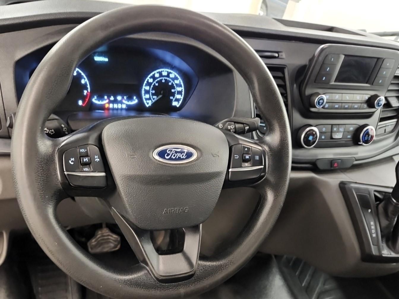 Ford Transit Cargo Van 2021 - Image 3