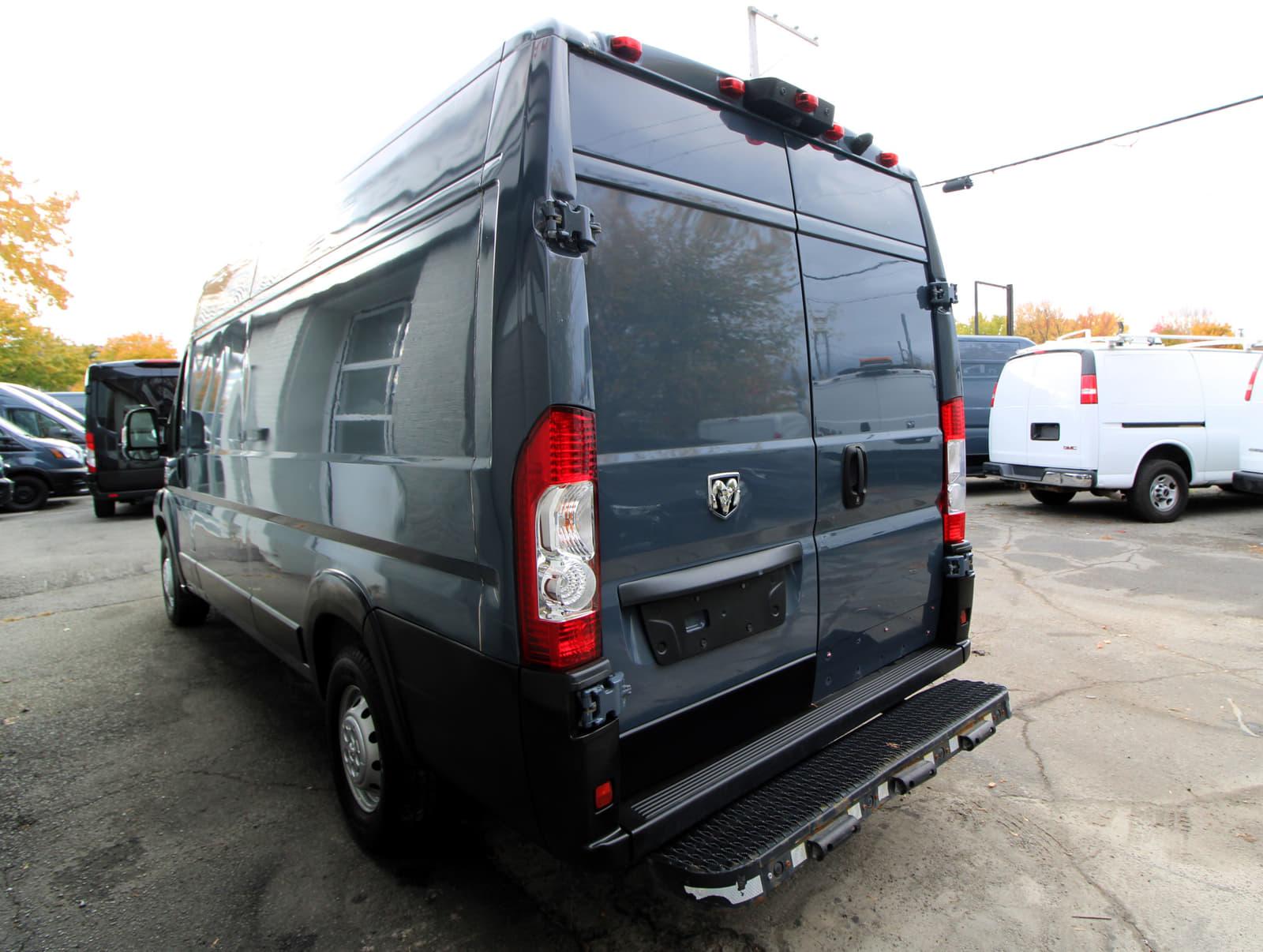 Ram ProMaster Cargo Van 2022 - Image 9