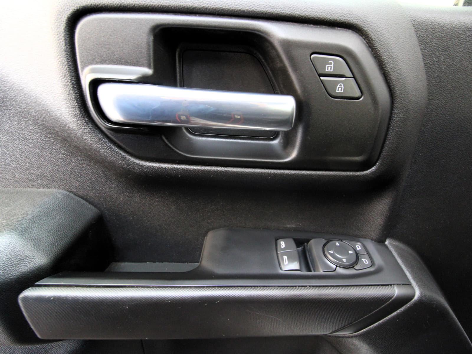 Chevrolet Silverado 1500 2022 - Image 13