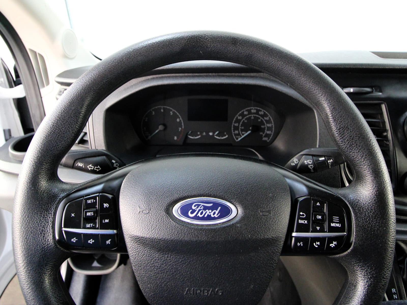 Ford Transit-250 Cargo Van 2023 - Image 8