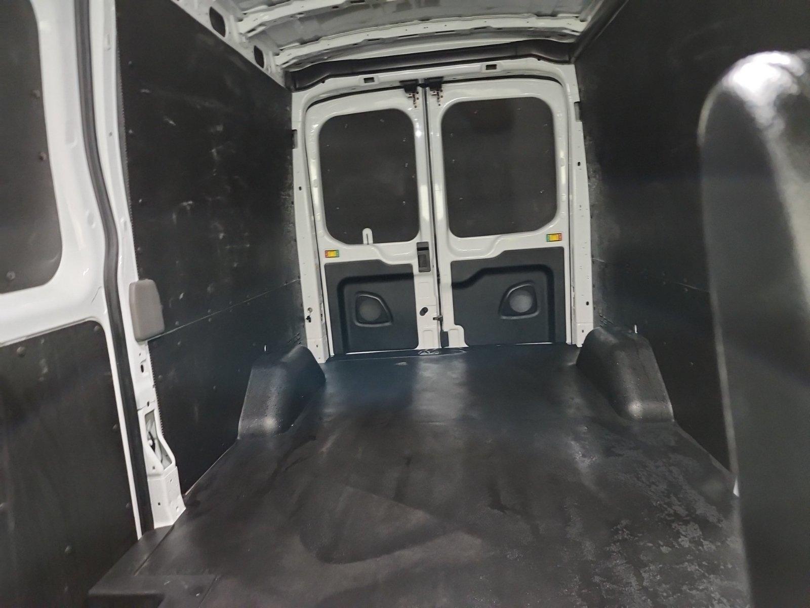 Ford Transit-250 Cargo Van 2024 - Image 2