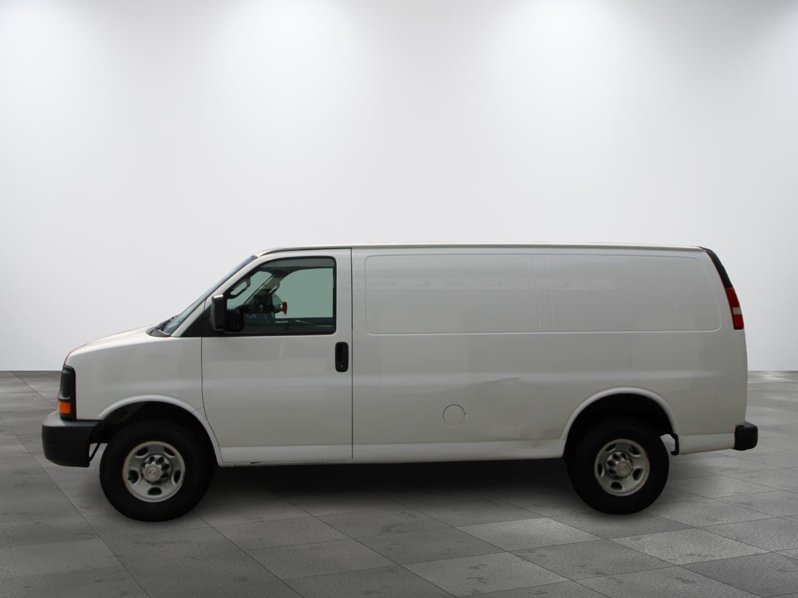 Chevrolet Express Cargo Van 2016 - Image 5