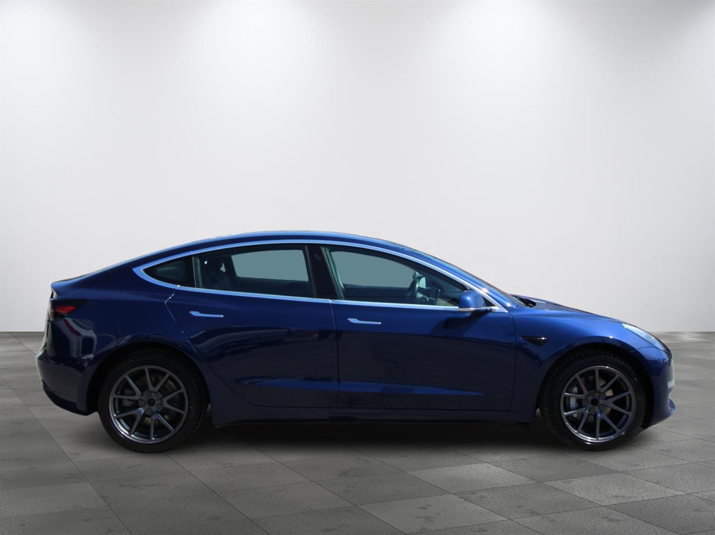 Tesla Model 3 2019 - Image 5