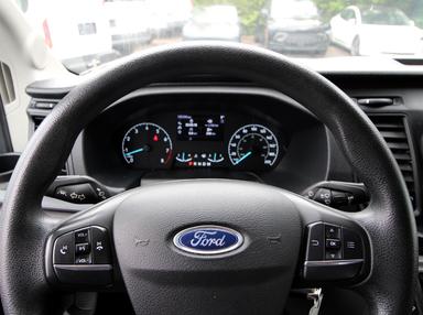 Ford Transit Cargo Van 2022 - Thumbnail 6
