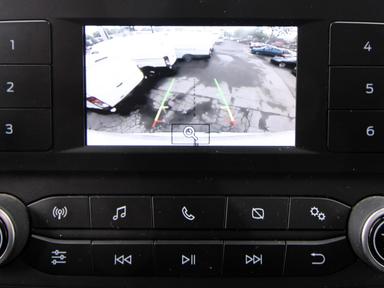 Ford Transit Cargo Van 2022 - Thumbnail 2