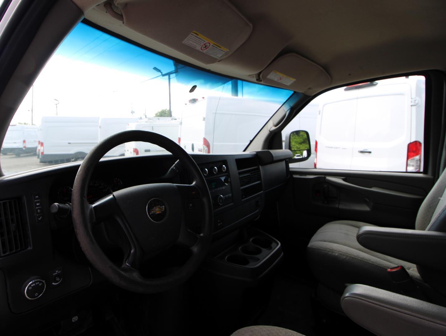 Chevrolet Express Cargo 2014 - Image 4