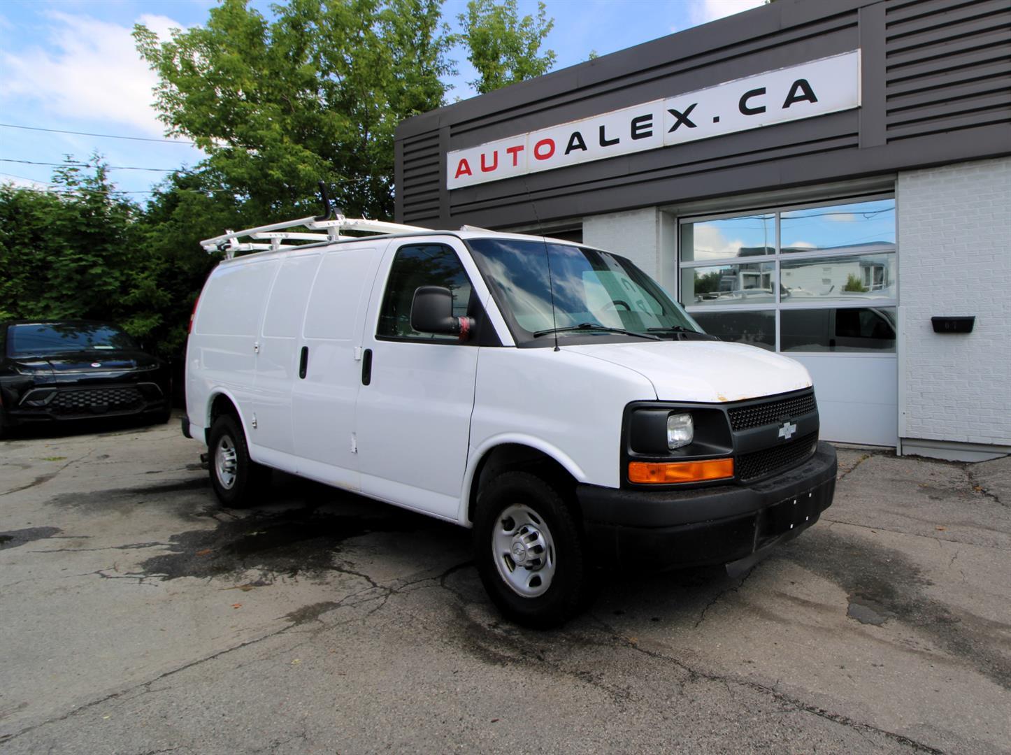 Chevrolet Express Cargo 2014 - Image 1