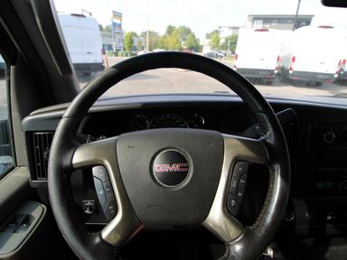 Gmc Savana Cargo Van 2018 - Thumbnail 11