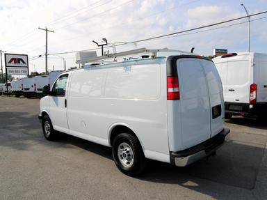 Gmc Savana Cargo Van 2018 - Thumbnail 15