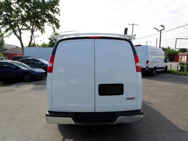 Gmc Savana Cargo Van 2018 - Thumbnail 20