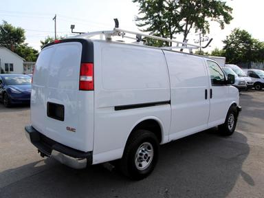 Gmc Savana Cargo Van 2018 - Thumbnail 12