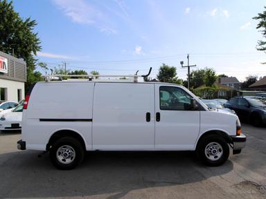 Gmc Savana Cargo Van 2018 - Thumbnail 5