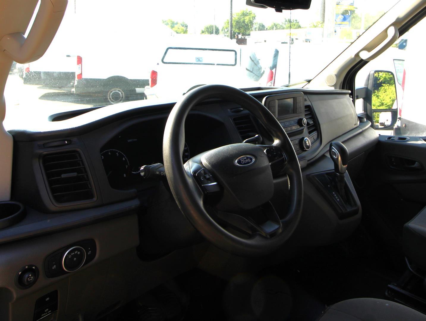 Ford Transit Cargo Van 2021 - Image 4