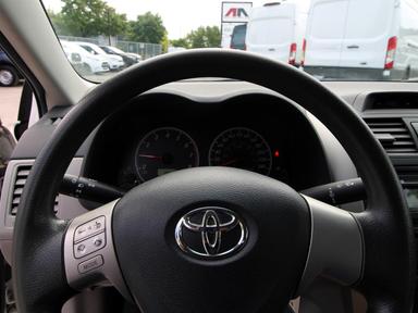 Toyota Corolla 2013 - Thumbnail 4