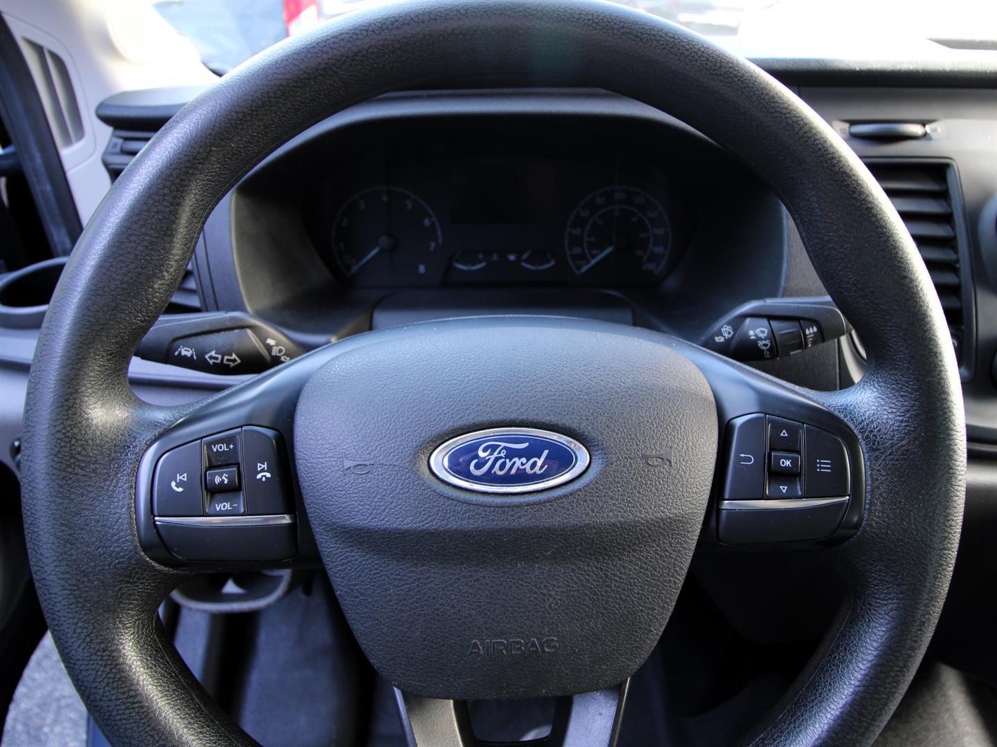 Ford Transit Cargo Van 2021 - Image 6