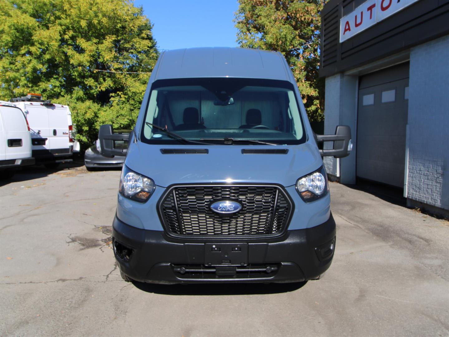 Ford Transit Cargo Van 2021 - Image 13