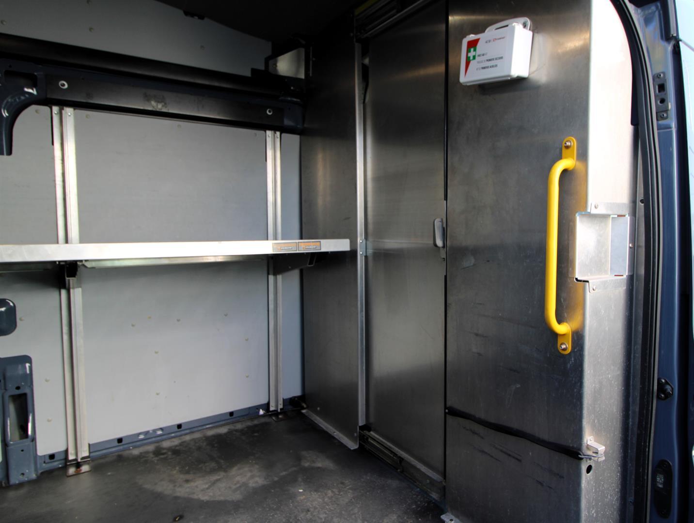 Ford Transit Cargo Van 2021 - Image 12