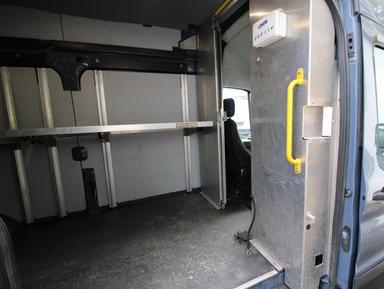 Ford Transit Cargo Van 2021 - Thumbnail 10