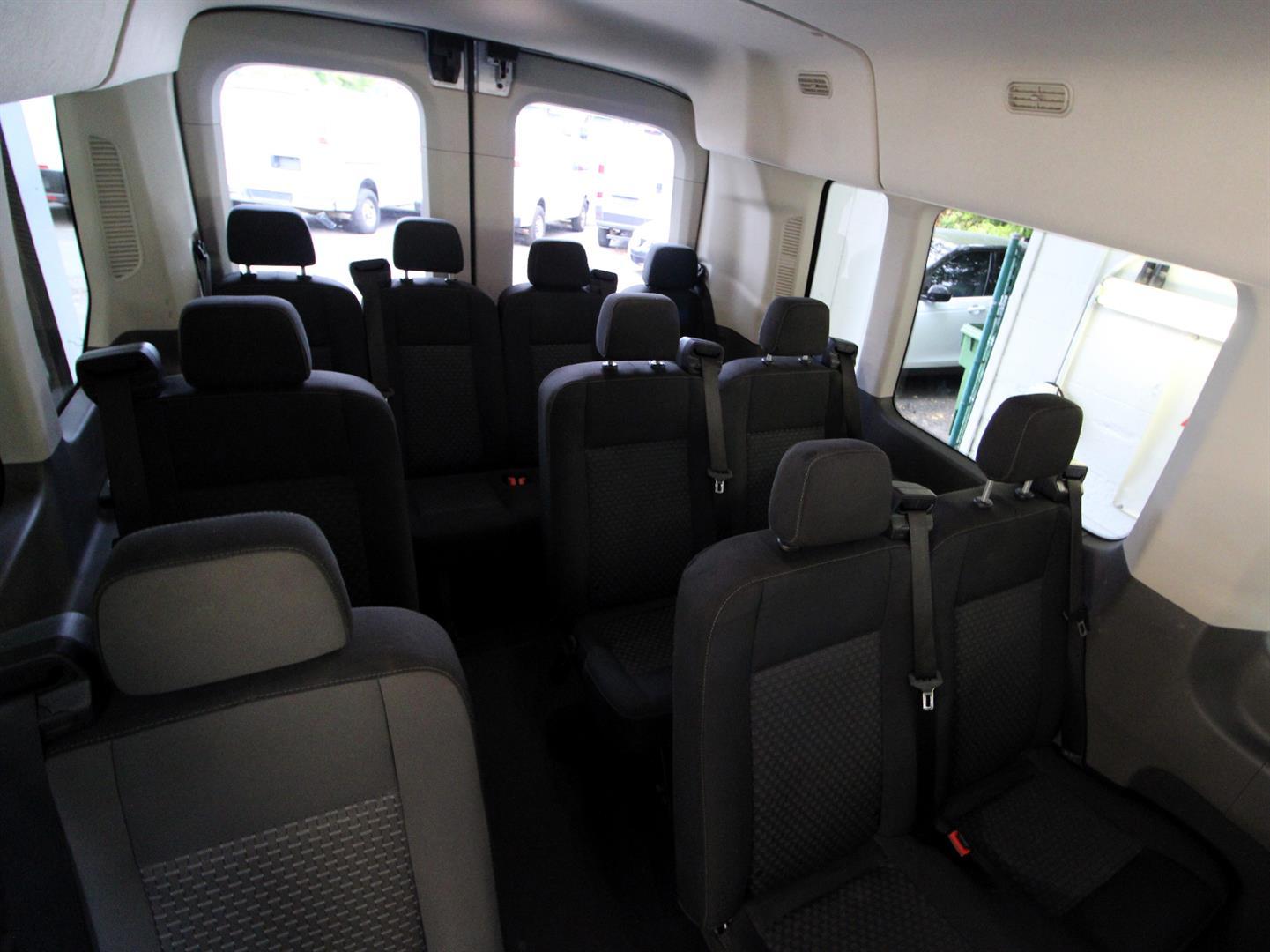 Ford Transit Wagon 2021 - Image 2