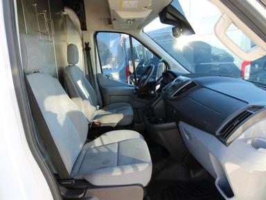 Ford Transit Cargo Van 2016 - Thumbnail 16