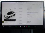 Tesla Model 3 2022 - Thumbnail 2
