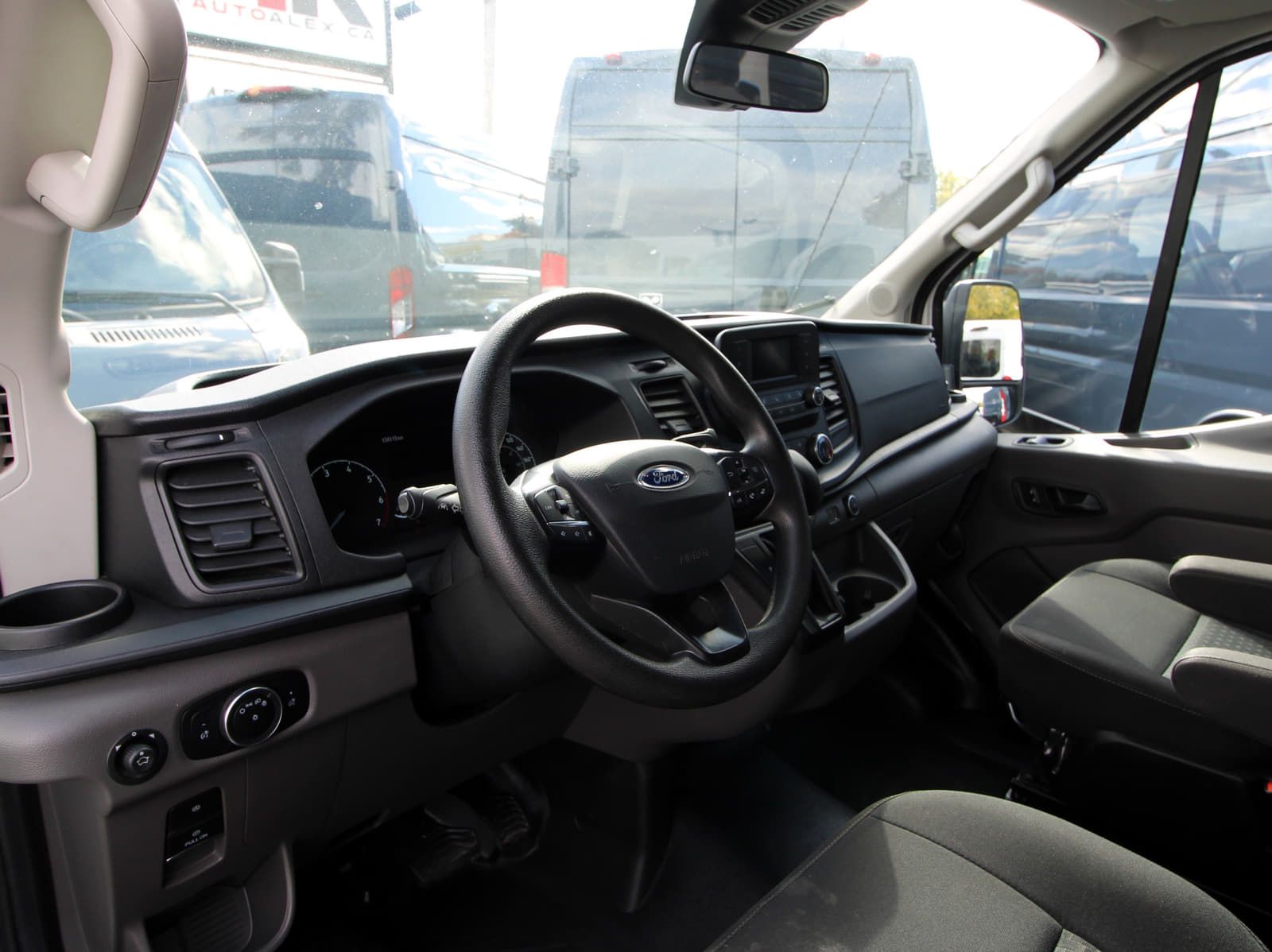 Ford Transit Passenger Wagon 2022 - Thumbnail 6