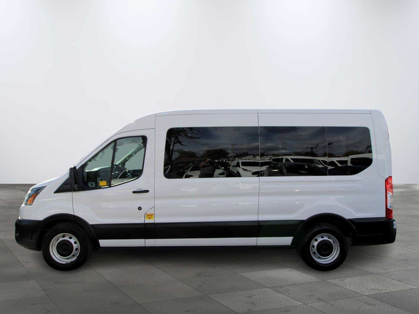 Ford Transit Passenger Wagon 2022 - Thumbnail 7