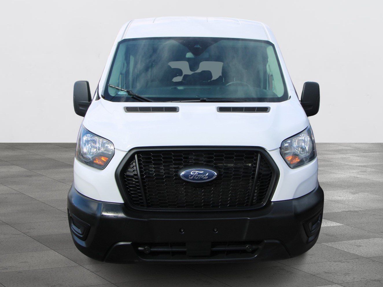 Ford Transit Passenger Wagon 2022 - Thumbnail 11
