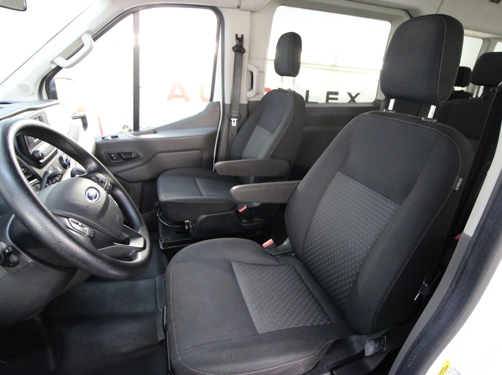 Ford Transit Passenger Wagon 2021 - Thumbnail 13