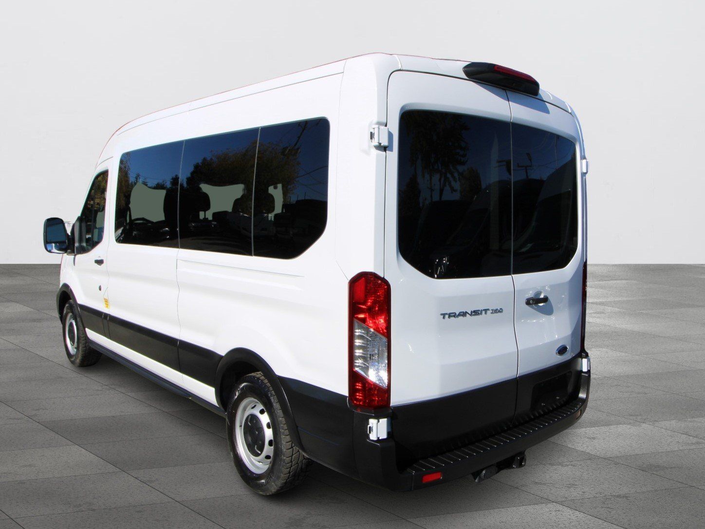 Ford Transit Passenger Wagon 2021 - Thumbnail 12