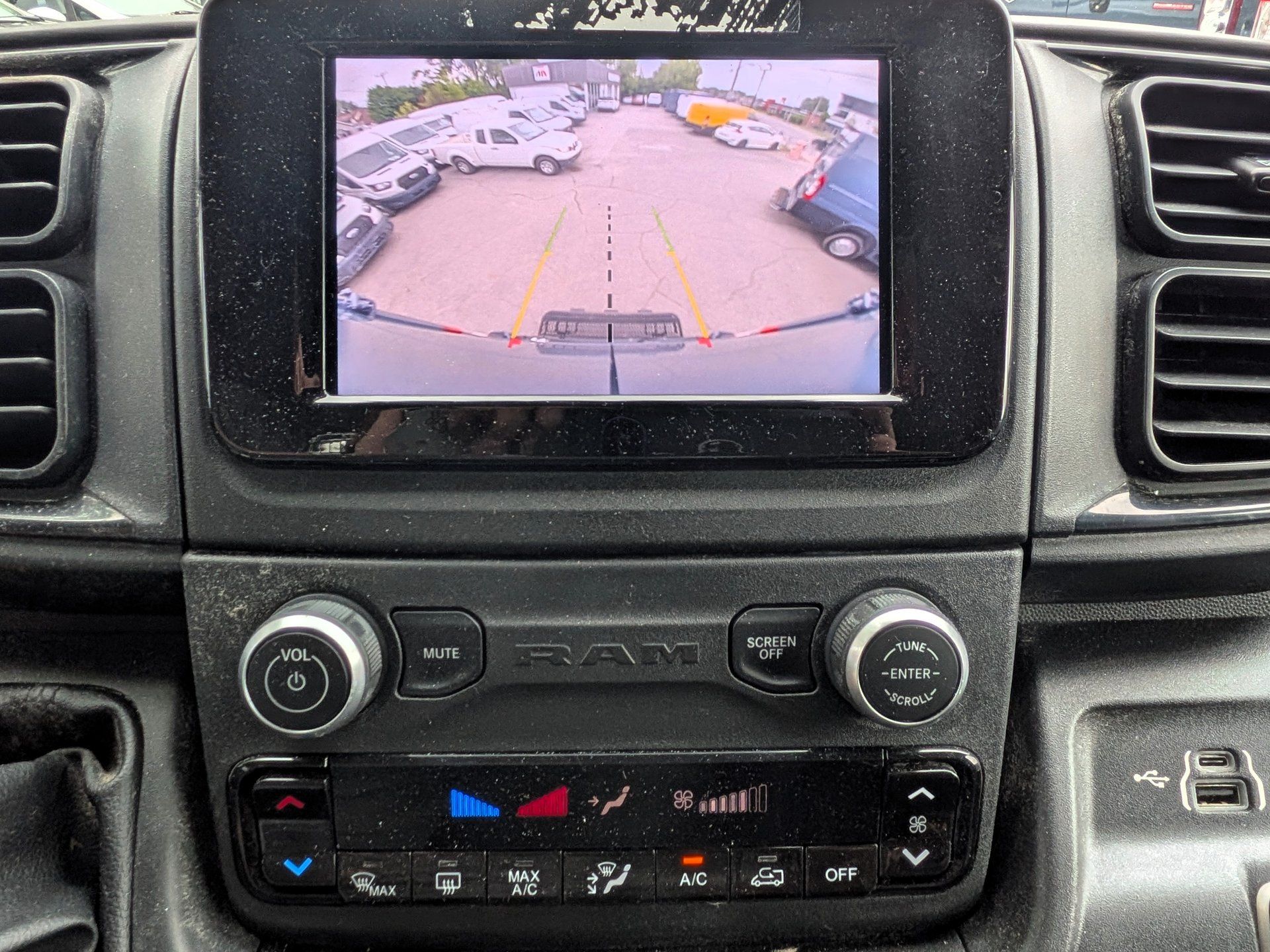 Ram ProMaster 3500 2022 - Thumbnail 2