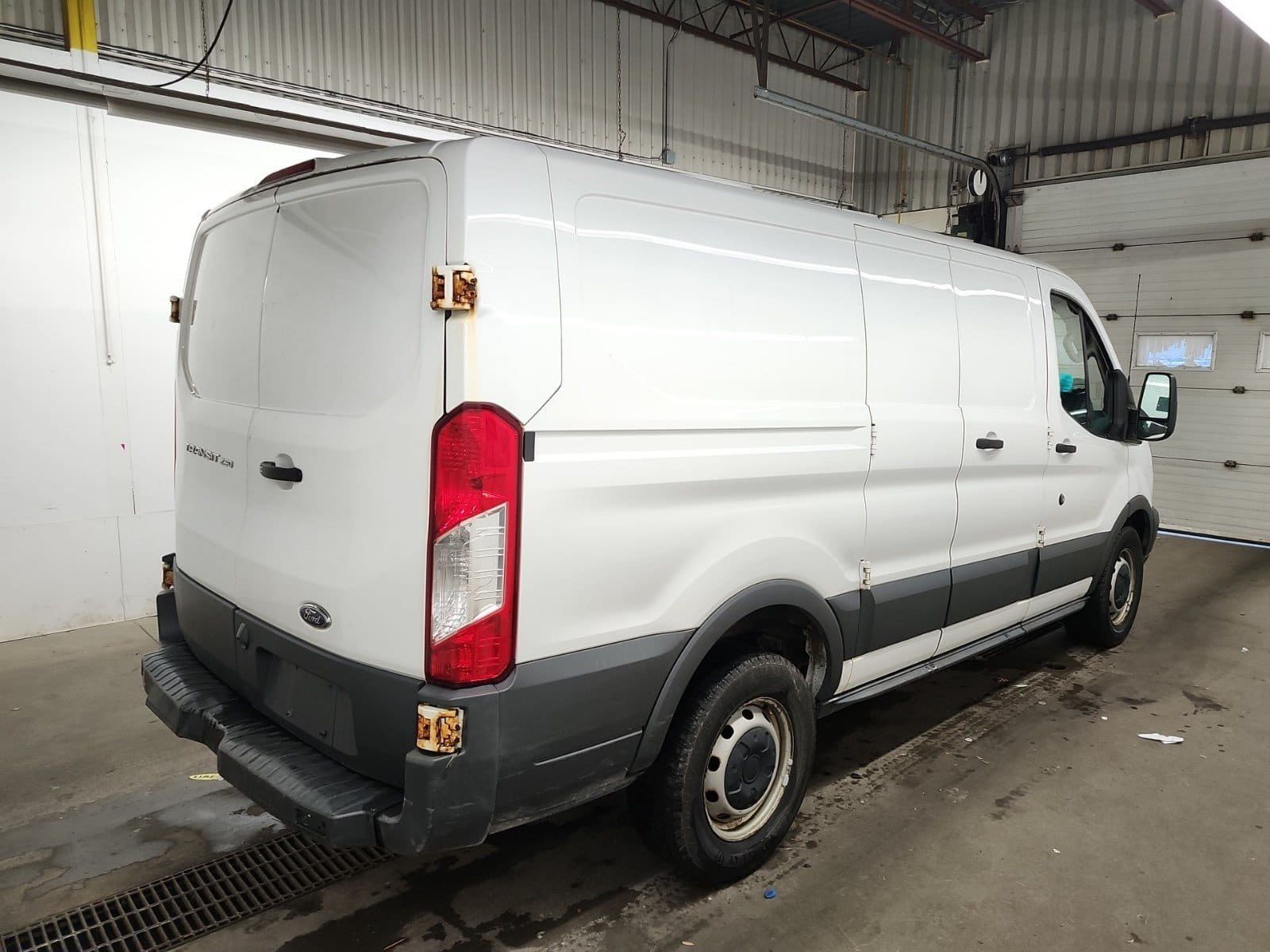 Ford Transit Van 2018 - Thumbnail 5