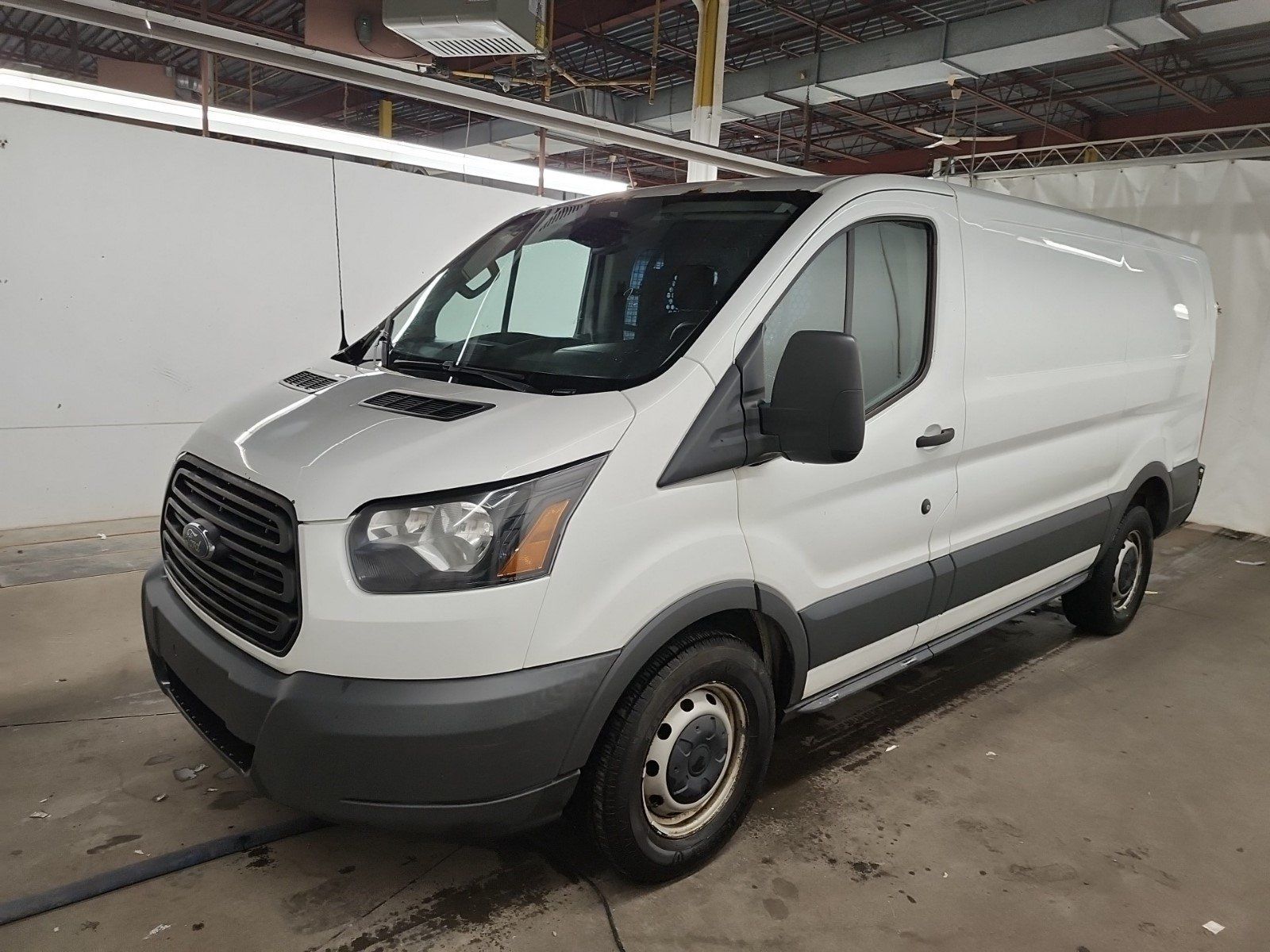 Ford Transit Van 2018 - Thumbnail 1