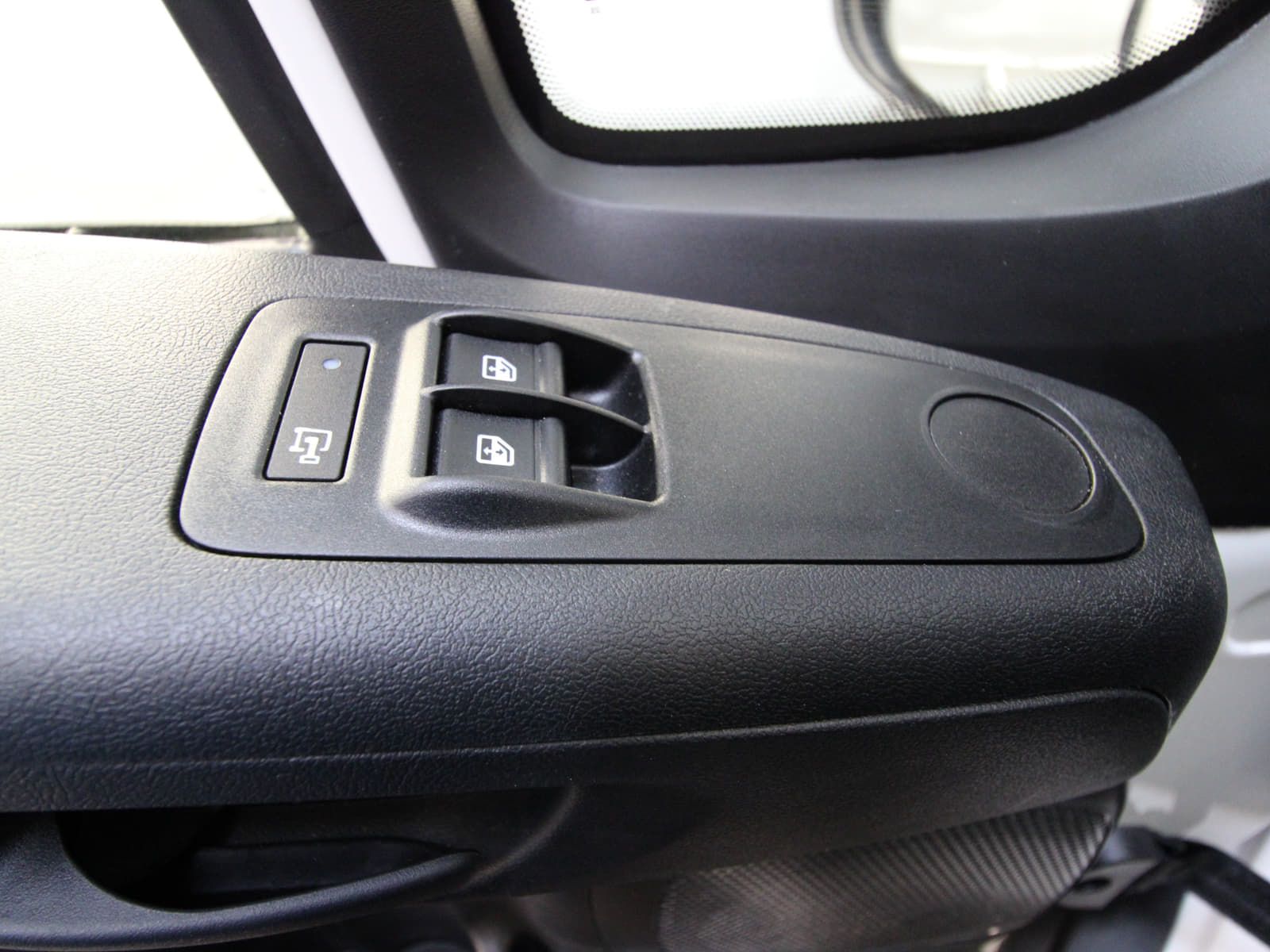 Ram ProMaster 1500 2025 - Thumbnail 10